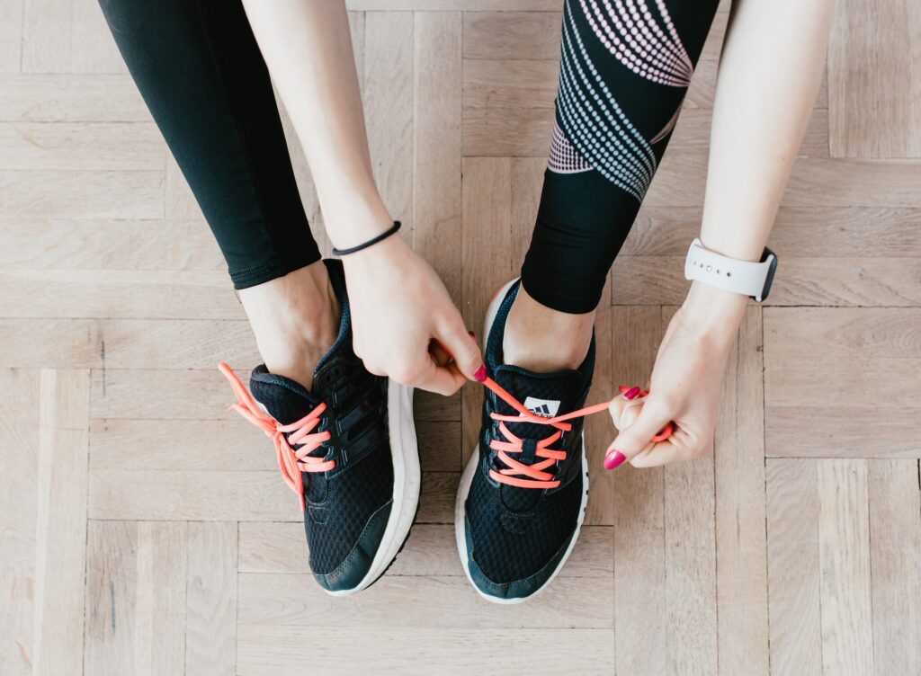 comfortable sneakers for older ladies